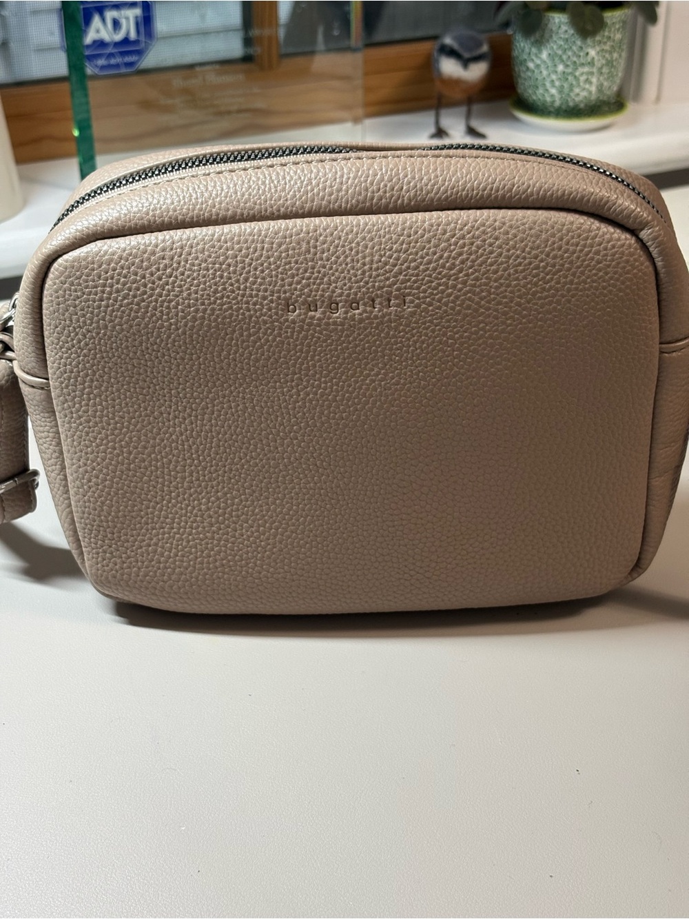 Bugatti Pebbled Crossbody Bag in Taupe Beige
